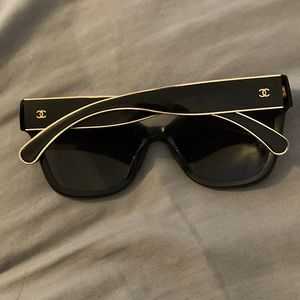 Chanel cateye polarize
